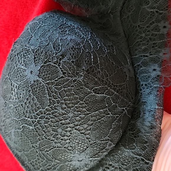 Victorias Secret bra- 36c- NWT - Picture 3 of 8